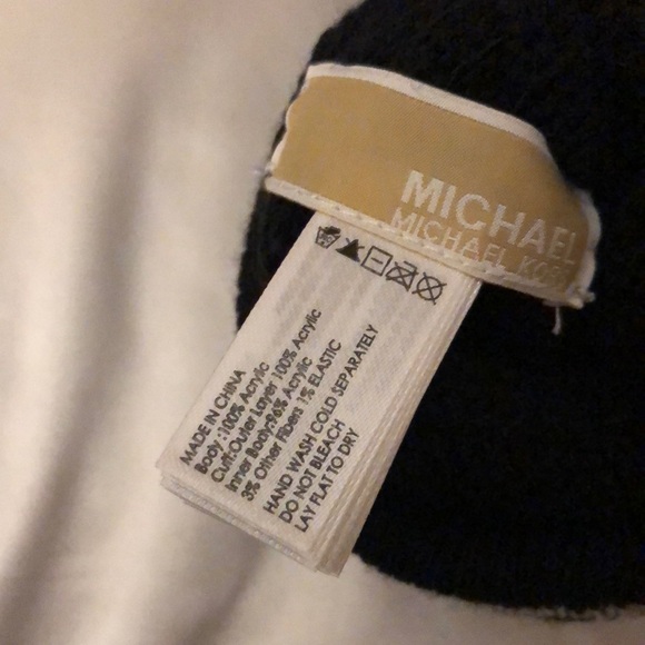 Michael Kors Black Cream Knit Gloves With Fold Over Cuff With MK Logo NWT - Picture 11 of 15